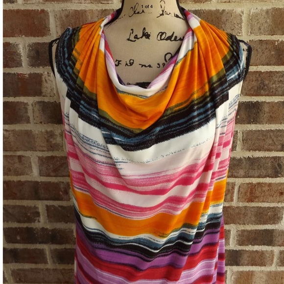 Pretty striped sleeveless maxi dress - Picture 1 of 4